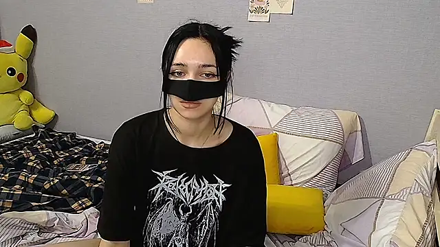 KathrineBerry online show from December 23, 2024, 10:42 am