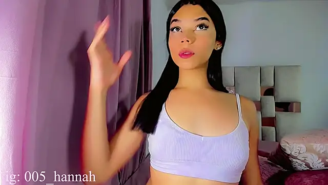 Hannahsmit online show from September 13, 2025, 8:47 am