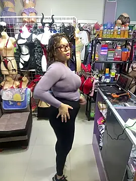 Snapshot of ROSALIALUCY chatting on February 1, 2026, 12:04 pm ROSALIALUCY online show from February 1, 2026, 12:04 pm