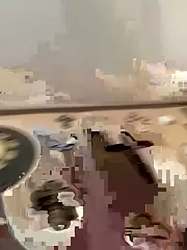 Snapshot of Heyoitskeyss chatting on April 15, 2026, 4:36 pm Heyoitskeyss online show from April 15, 2026, 4:36 pm