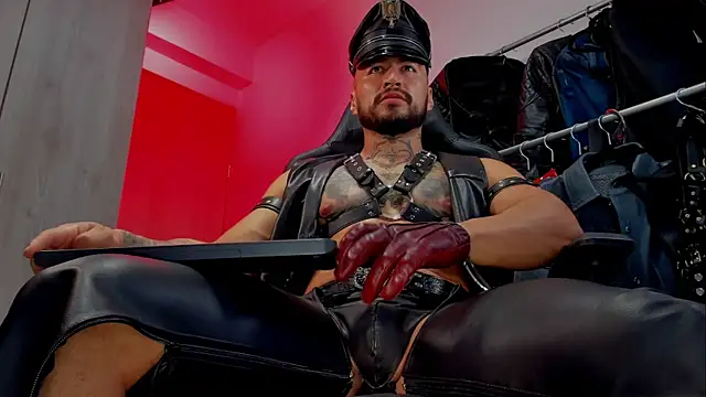 billyMayer  online show from February 3, 2025, 8:46 pm