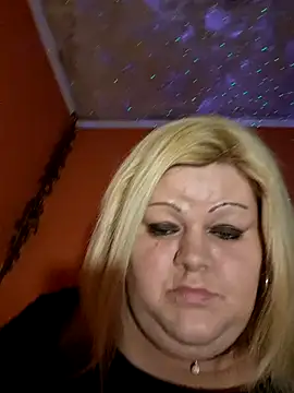 ducicsajsziii online show from January 14, 2025, 3:47 pm