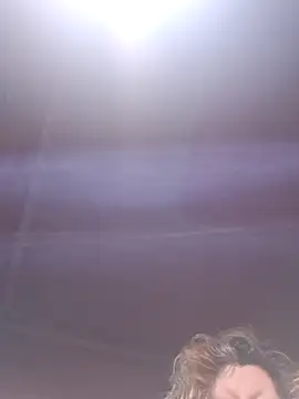 ducicsajsziii online show from April 20, 2026, 5:59 pm