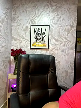 sexyyykloee online show from October 17, 2025, 4:59 am