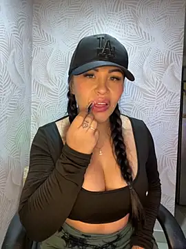 sexyyykloee online show from October 21, 2025, 2:56 am