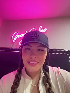 sexyyykloee online show from May 12, 2026, 4:20 am
