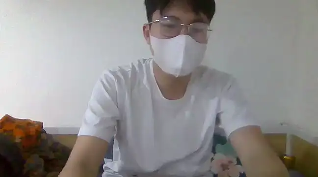 Gwencloudy online show from February 28, 2025, 1:58 pm