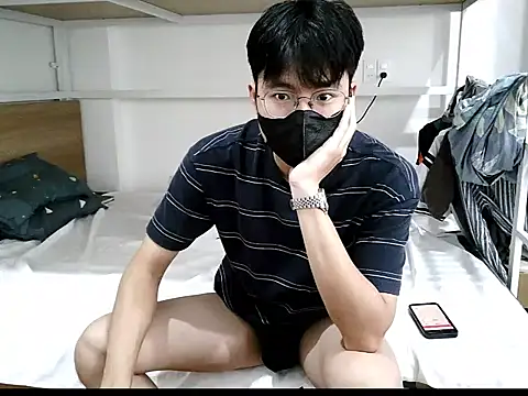 Gwencloudy online show from October 20, 2025, 6:47 am