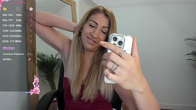 sofiah  online show from February 23, 2025, 5:23 am