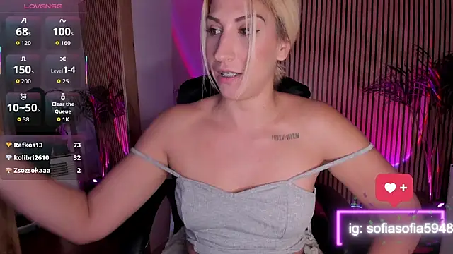 sofiah  online show from November 4, 2025, 6:40 pm