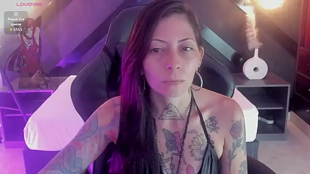 dark gotica online show from June 16, 2026, 7:27 pm