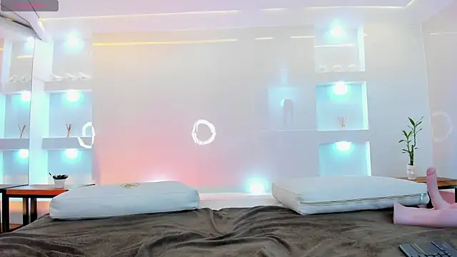 martina mayers online show from January 28, 2025, 8:04 pm