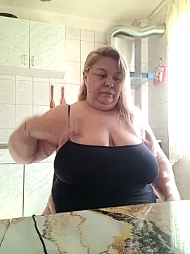 AriannaMilf online show from November 3, 2025, 9:54 am