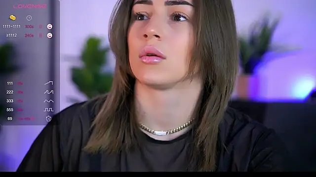 Snapshot of AishaCarter chatting on October 30, 2025, 5:57 pm AishaCarter online show from October 30, 2025, 5:57 pm