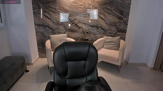 AlessiaCorleone  online show from March 13, 2025, 1:10 am