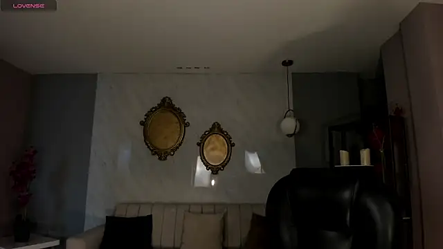 AlessiaCorleone  online show from September 25, 2025, 5:16 pm