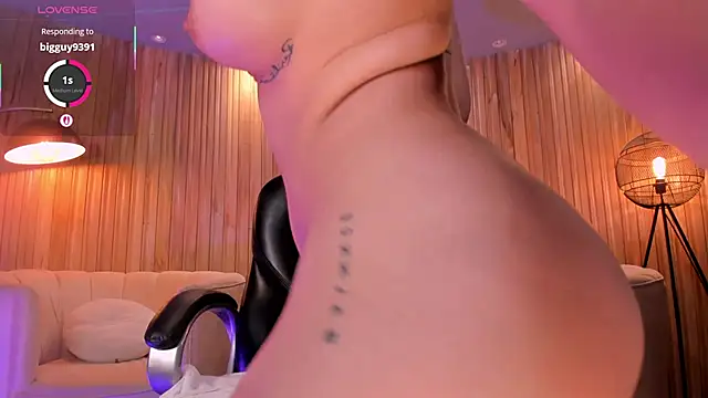 AmyWalker  online show from February 27, 2025, 1:28 pm