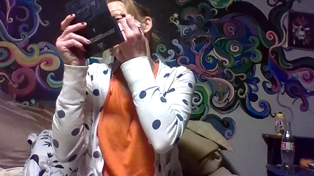 4EyedSluttyGinger online show from March 15, 2025, 5:04 pm