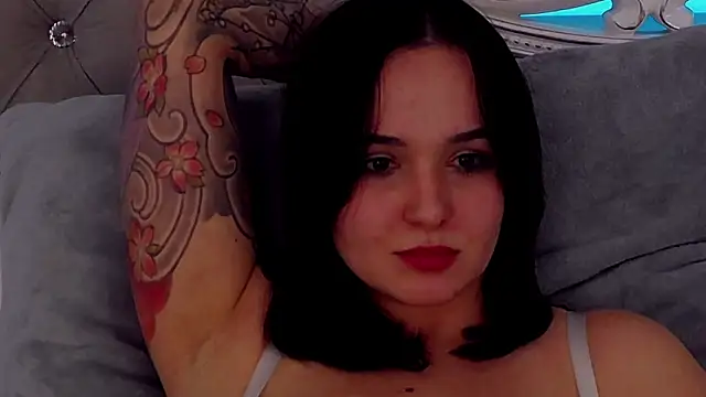 MeIisaLove online show from March 8, 2026, 2:04 am