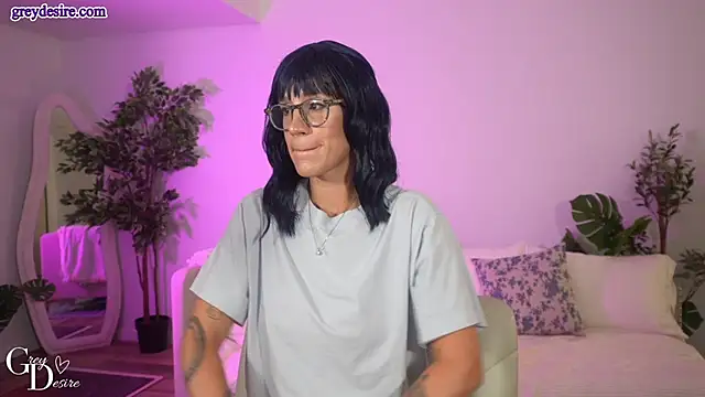 Snapshot of greydesire chatting on July 31, 2026, 2:05 pm greydesire online show from July 31, 2026, 2:05 pm