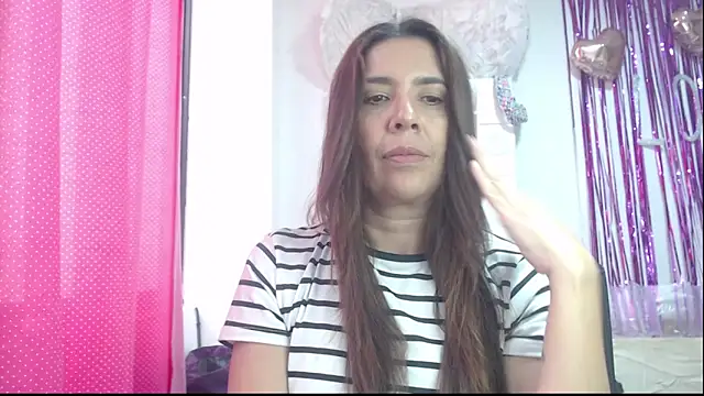 Victoria meester online show from February 19, 2025, 4:11 pm