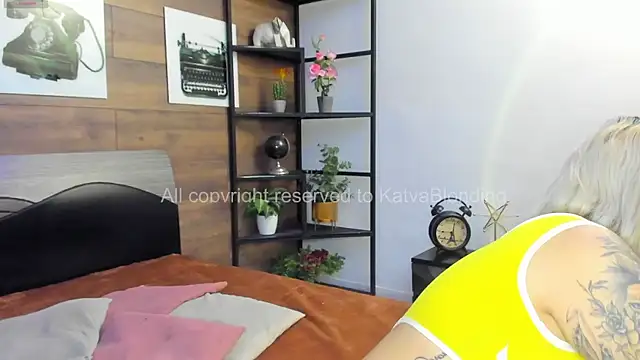 KatyaBlonding online show from September 17, 2025, 3:14 pm