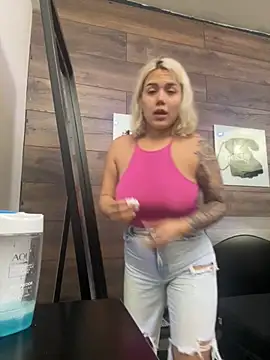 KatyaBlonding online show from November 28, 2025, 12:08 pm