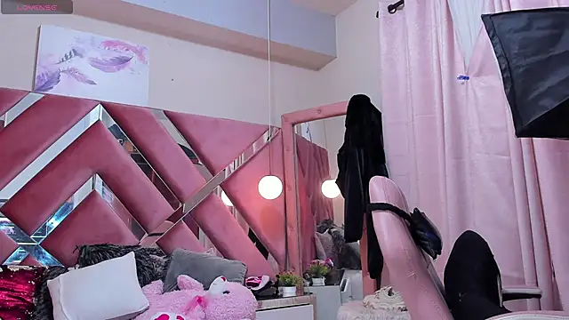 sexy sofia xx online show from December 8, 2024, 7:22 pm