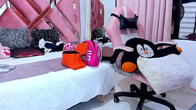 sexy sofia xx online show from March 12, 2025, 8:30 am