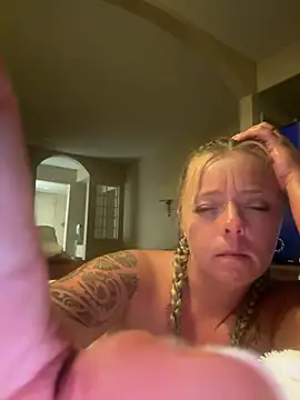 Snapshot of brittney099 chatting on July 6, 2026, 7:16 am brittney099 online show from July 6, 2026, 7:16 am