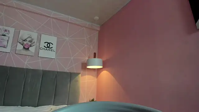 dolly zoe online show from January 14, 2025, 5:19 am