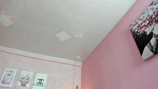 dolly zoe online show from September 15, 2025, 9:37 pm