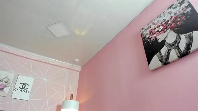 dolly zoe online show from September 20, 2025, 8:54 pm