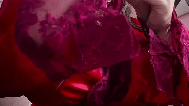 dolly zoe online show from December 20, 2025, 1:45 am