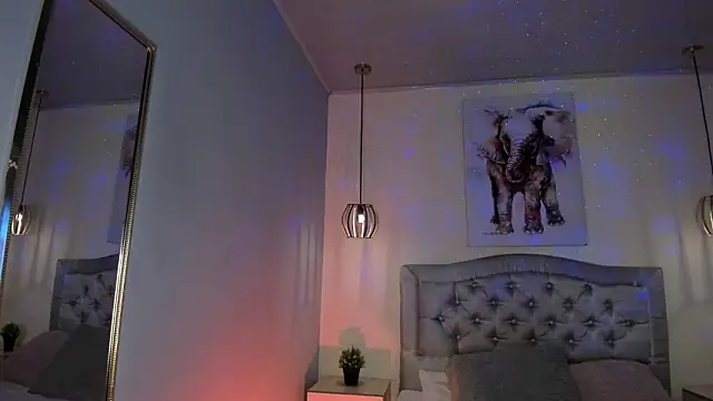 ayshel   online show from February 3, 2026, 6:40 am