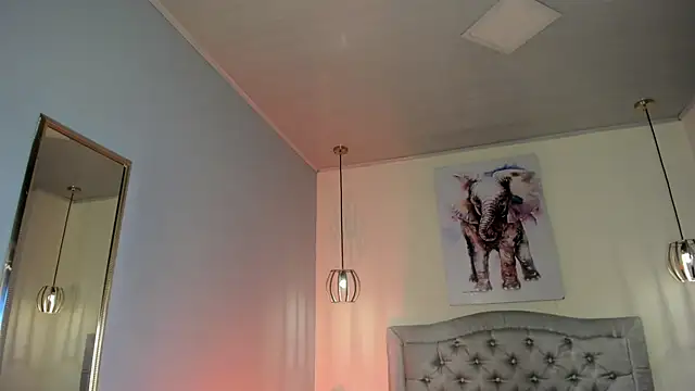 ayshel   online show from April 10, 2026, 3:23 am