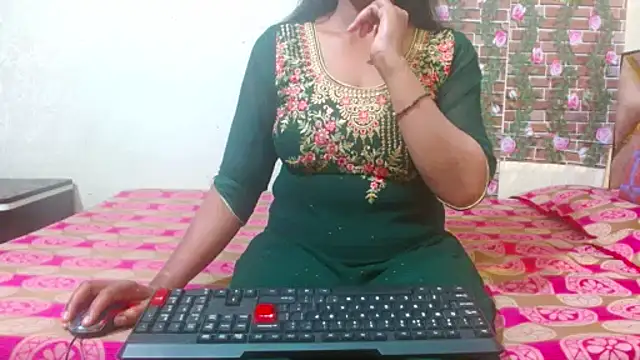 nikitahot3 online show from March 13, 2025, 4:12 pm