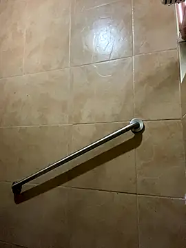 xocrybaby online show from September 10, 2025, 12:16 pm