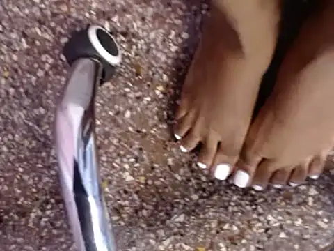 savage laura online show from March 5, 2025, 5:40 am