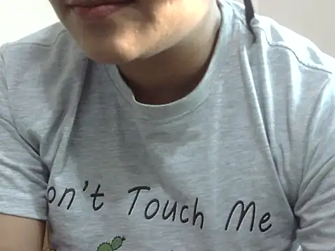 shekira99 online show from October 23, 2025, 1:38 am