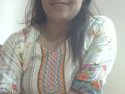 shekira99 online show from February 16, 2026, 4:08 am