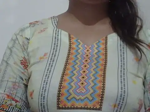 shekira99 online show from February 25, 2026, 8:51 pm