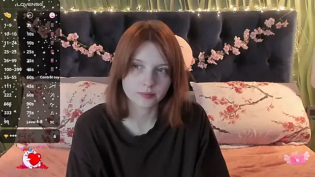 AliceLanley online show from November 2, 2025, 11:34 am