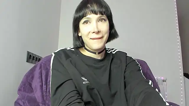 dollmore online show from February 8, 2025, 6:22 pm