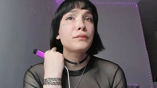 dollmore online show from February 26, 2025, 5:07 pm