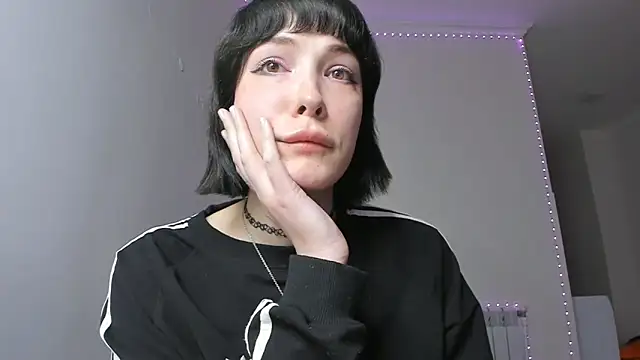 dollmore online show from March 7, 2025, 4:55 pm