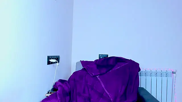 dollmore online show from September 23, 2025, 3:20 am