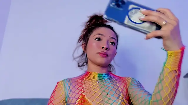 valerycolins online show from October 4, 2025, 2:42 am