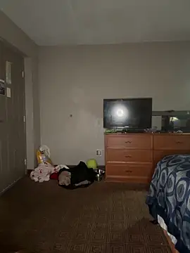 Stressreliever82 online show from April 21, 2026, 10:01 pm