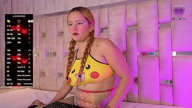 Renatta   online show from November 27, 2025, 1:46 pm